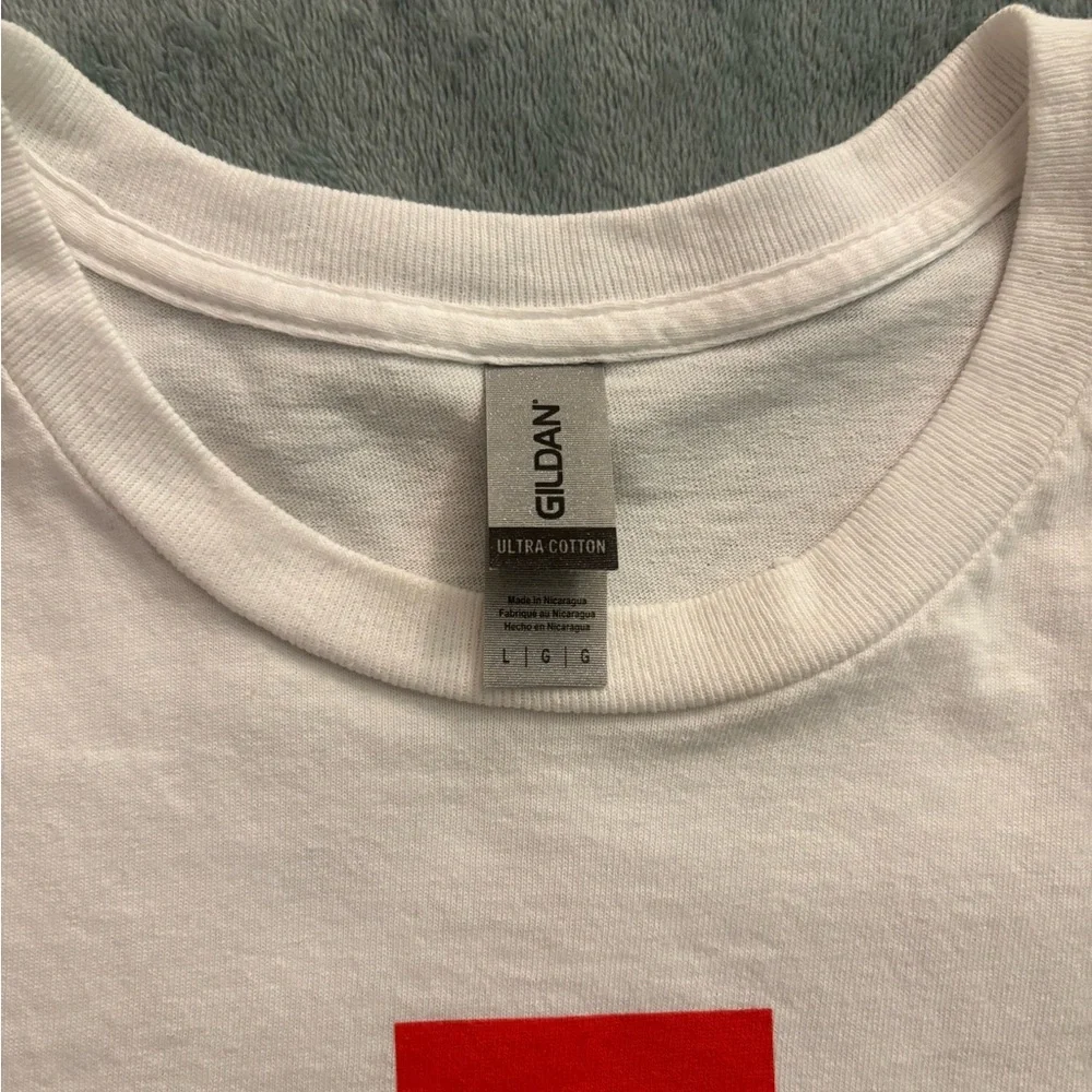 Snoopy Joe Cool - American Red Cross T-Shirt - Picture 7 of 10